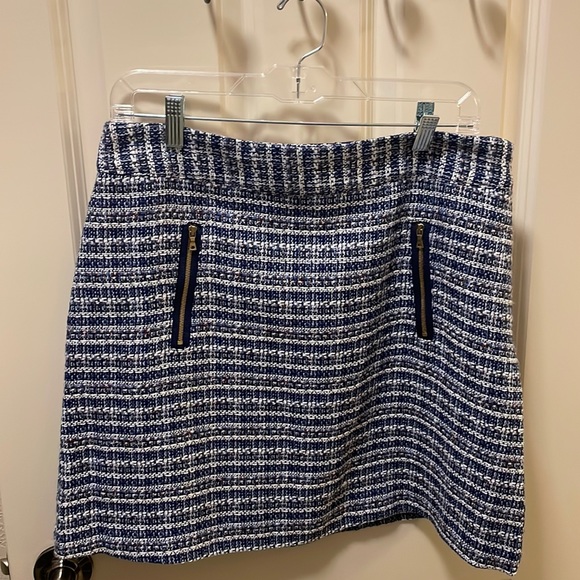 LOFT Dresses & Skirts - A Beautiful LOFT Tweed Skirt!